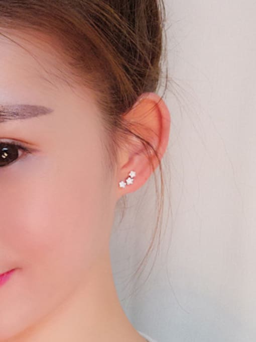 Peng Yuan Fashion Flowery Silver Stud Earrings 1