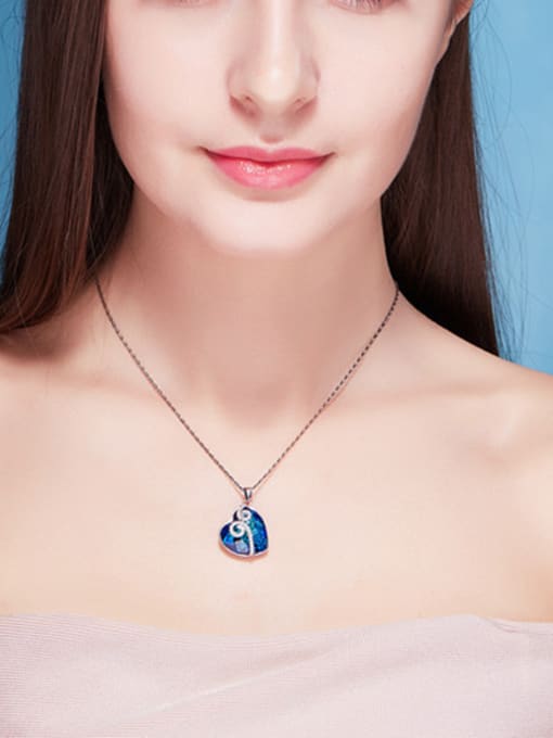 CEIDAI Blue Heart Shaped Necklace 1