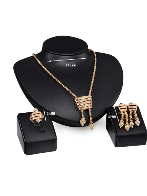 BESTIE 2018 2018 Alloy Imitation-gold Plated Fashion Rhinestones Three Pieces Jewelry Set 2