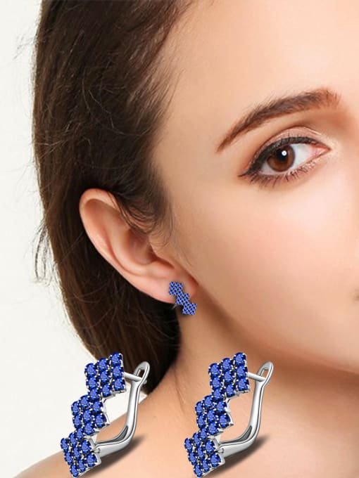 Ya Heng Fashion Crystal Classical Shining Clip Earrings 1
