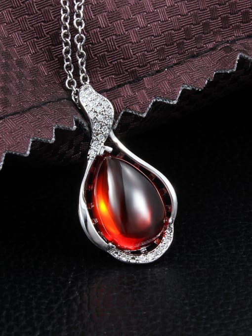 SANTIAGO Temperament Red Water Drop Shaped Opal Necklace 1