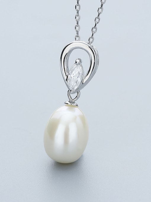 One Silver Women Elegant Freshwater Pearl Pendant 0