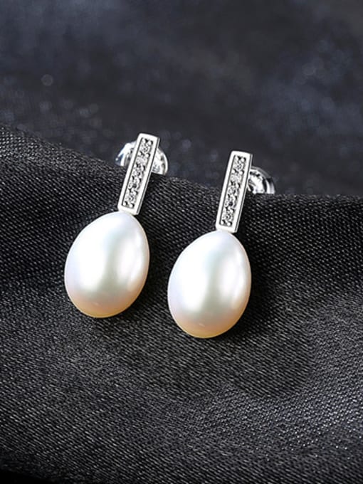 CCUI Sterling silver inlaid with 3A zircon 7-8mm natural pearl earring 0