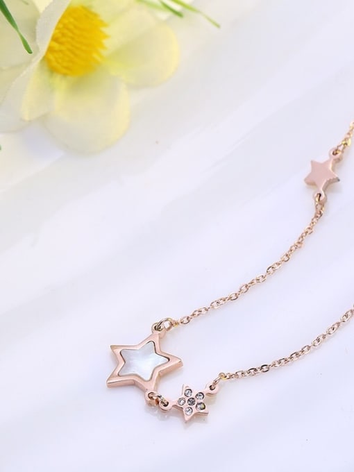 XIN DAI Small Star Shell Clavicle Necklace 3