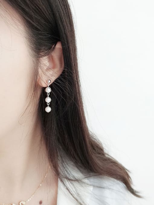 DAKA Fashion Three Artificial Pearls Silver Stud Earrings 1
