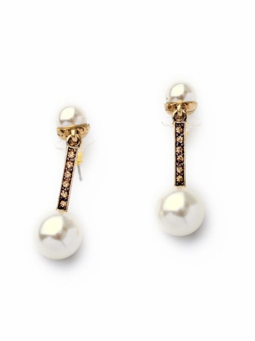 KM Fresh and Simple Artificial Pearl drop earring 0