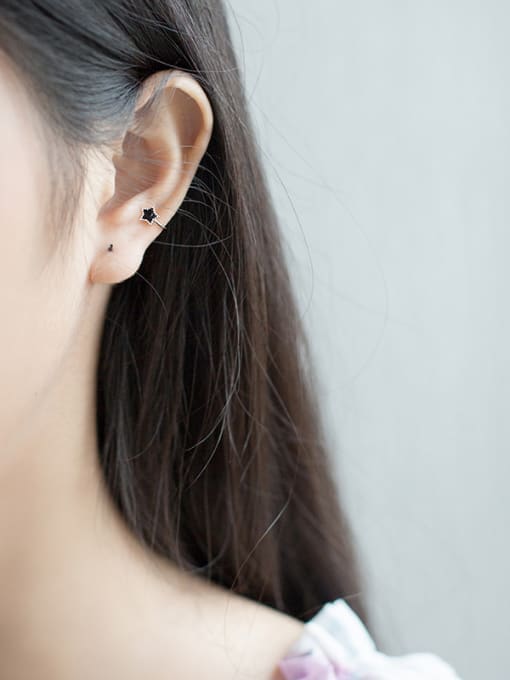 Rosh Fashionable Black Star Shaped S925 Silver Glue Clip On Earrings 1