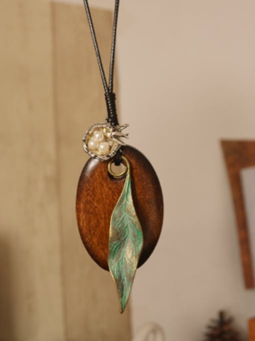 Dandelion Ethic Style Wooden Leaf Shape Necklace 0