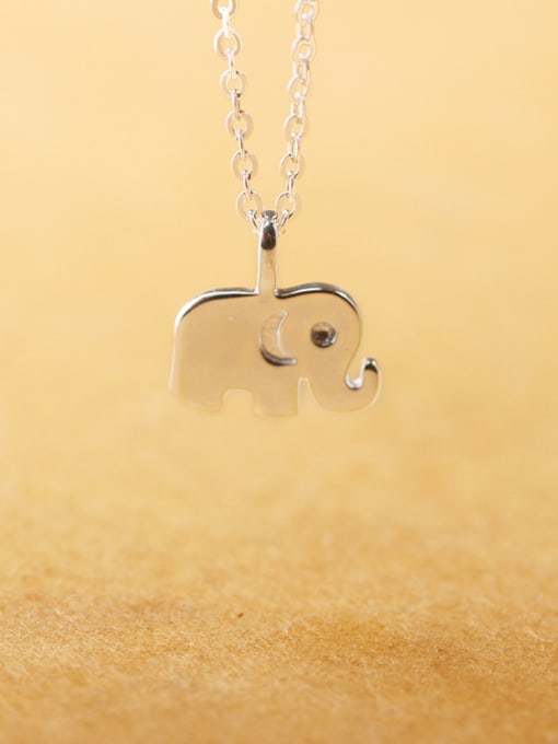 Peng Yuan Simple Little Elephant Silver Necklace 2