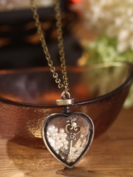 Dandelion High-grade Heart Shaped Lucite Necklace 0