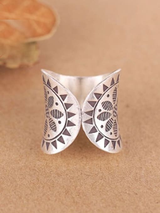 Peng Yuan Punk Silver Handmade Flower-etched Ring