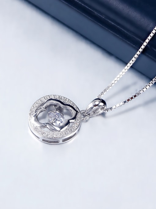 OUXI Fashion Zircon Round Silver Necklace 1