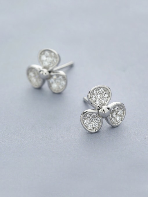One Silver Charming Flower Shaped Zircon Stud Earrings 0