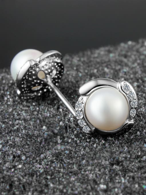 SANTIAGO Fashion White Artificial Pearl Cubic Zirconias Stud Earrings 2