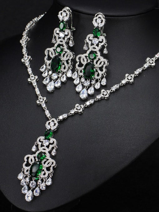 Green Exaggerate Zircon Two Pieces Jewelry Set