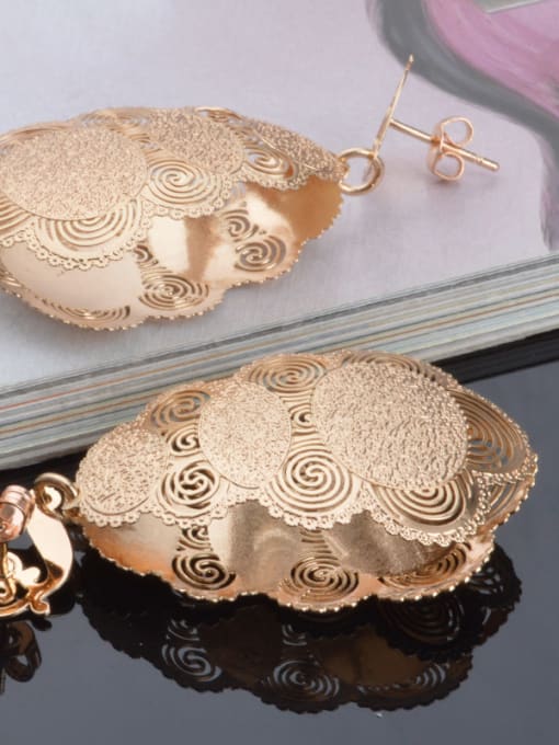 Ya Heng Rose Gold Plated Western Style Flowers -shape Drop Earrings 1