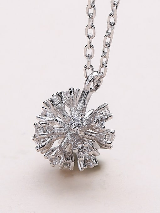 White Platinum Plated Flower Necklace