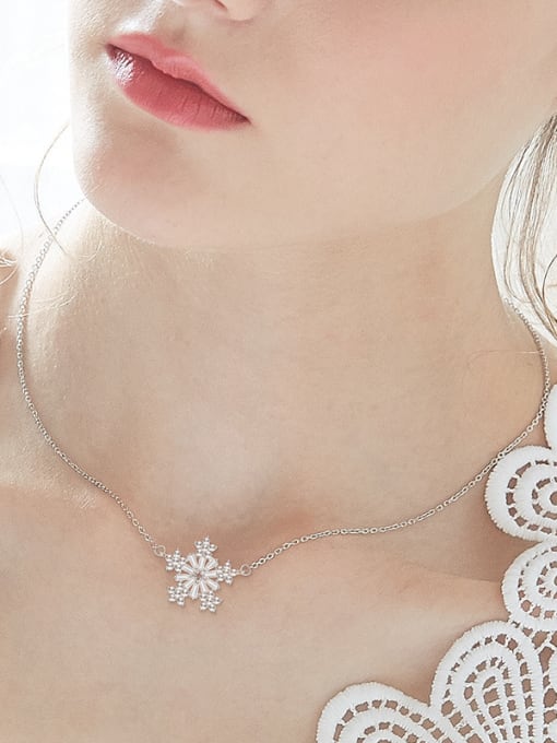 CEIDAI Fashion Shiny Zircon Snowflake Women Necklace 1