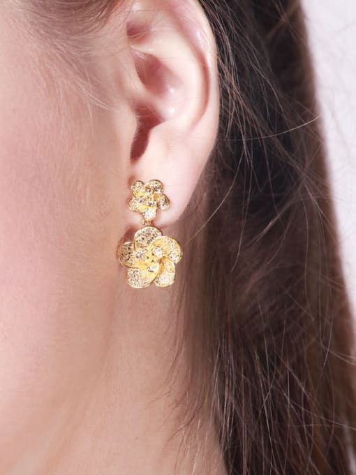 XP Retro style Flowery Stud Earrings 1