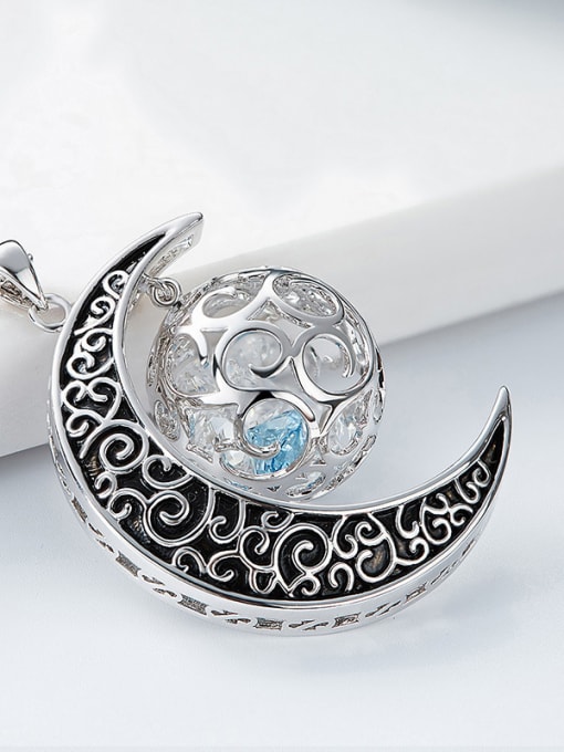 CEIDAI Moon Shaped austrian Crystal Necklace 4