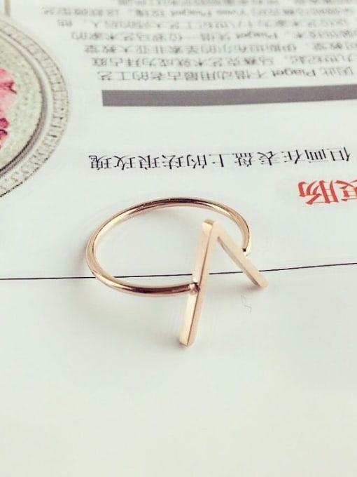 GROSE V Shaped Letters Fashion Women Ring 1