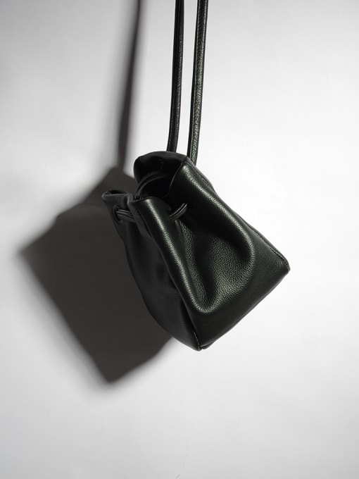 RUI Black leather full grain square portable crossbody dual-use bag 1
