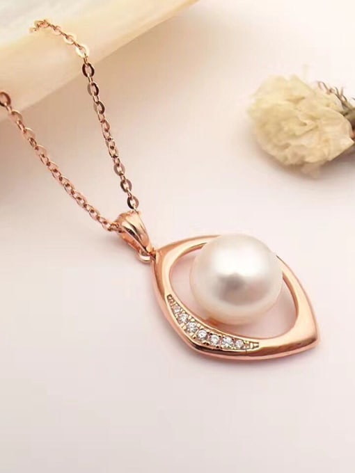 EVITA PERONI Freshwater Pearl Eye-shaped Necklace