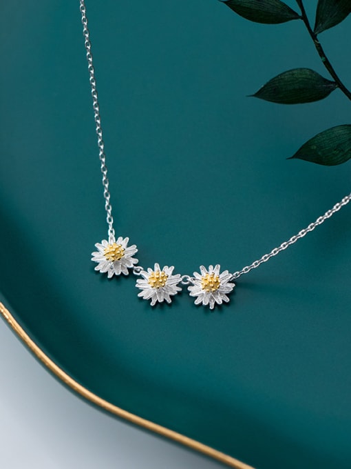 Rosh 925 Sterling Silver With Platinum Plated Cute Flower Necklaces 1