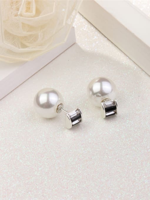 Ronaldo Temperament Geometric Shaped Artificial Pearl Stud Earrings 1