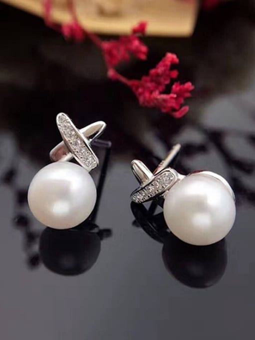 EVITA PERONI Simple Freshwater Pearl X-shaped stud Earring 0