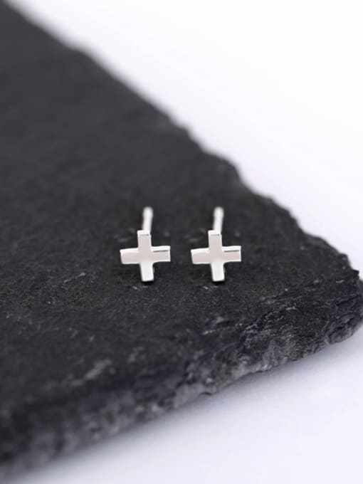 Peng Yuan Tiny Cross Silver Stud Earrings 0