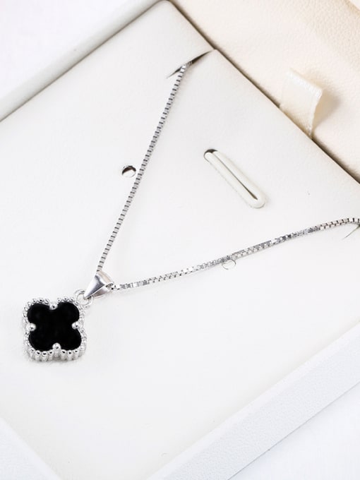 OUXI Fashion S925 Sterling Silver Flower-shaped Zircon Necklace 3