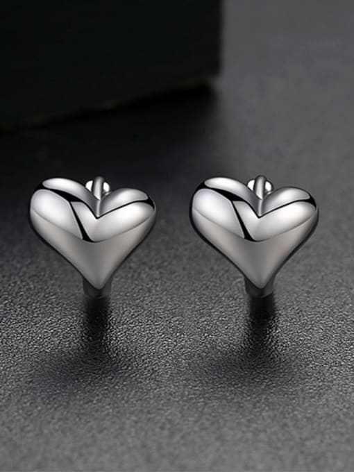 White Copper With White Gold Plated Cute Heart  Stud Earrings