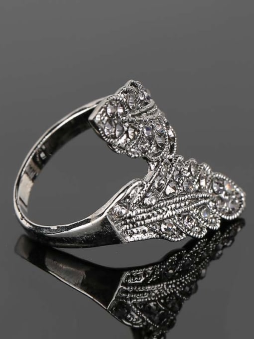 Gujin Personalized Retro style Leaves Grey Rhinestones Alloy Ring 3