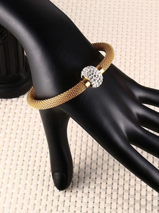 CONG Exquisite Net Shaped Gold Plated Rhinestones Bangle 1