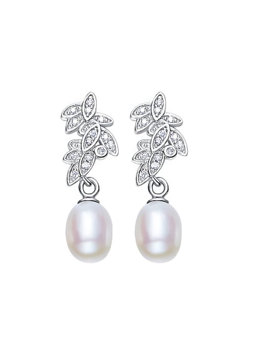 White Fashion Leaves-stack Freshwater Pearl Stud Earrings