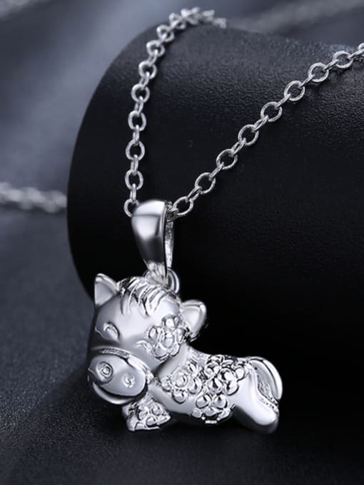 OUXI Fashion Exquisite Zodiac Horse Necklace 2