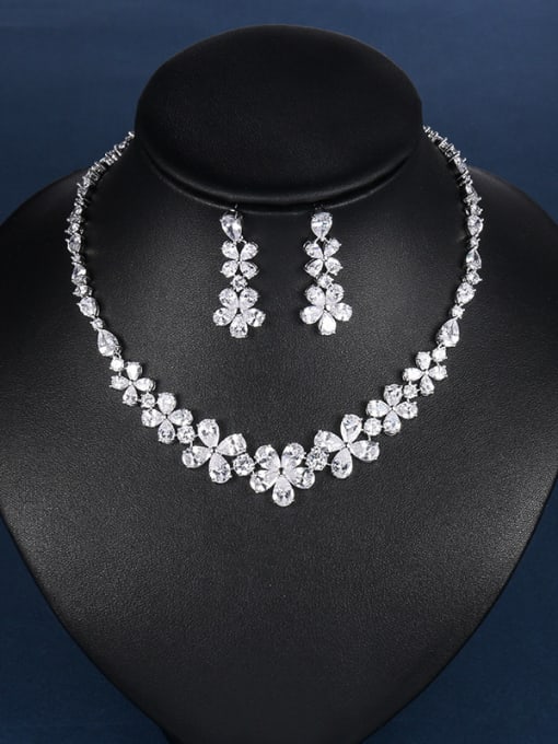 white Copper With Cubic Zirconia Luxury Flower Earrings And Necklaces 2 Piece Jewelry Set