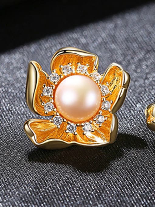 Powder 925 Sterling Silver With Artificial Pearl Delicate Flower Stud Earrings