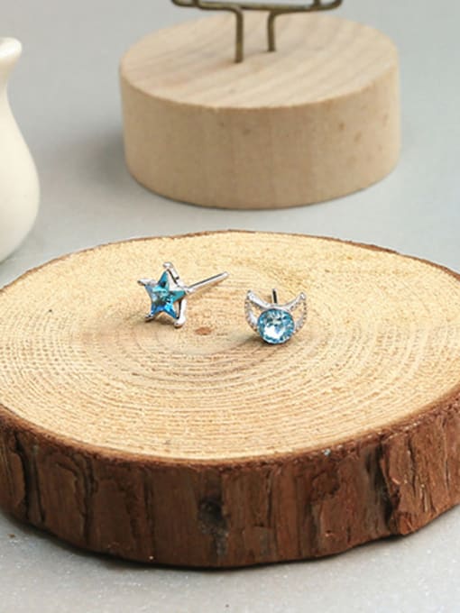 Peng Yuan Tiny Austria Crystal Moon Star Stud Earrings 2