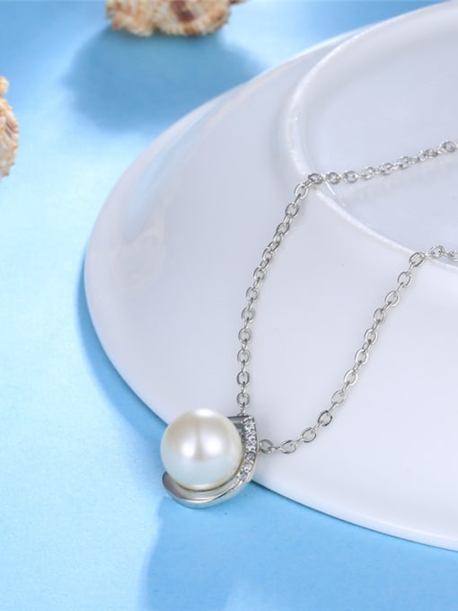 Platinum Creative Gap Water Drop Shaped Pearl Necklace