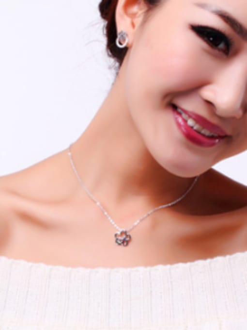 OUXI 18K White Gold Austria Crystal Plum Blossom Shaped Necklace 1