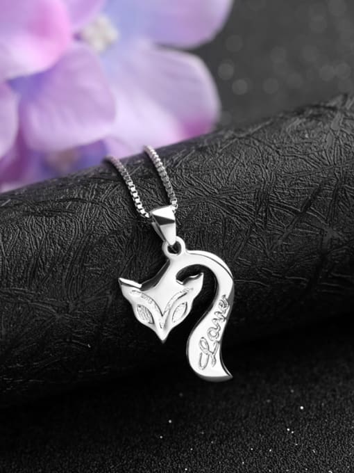 kwan Fox White Gold Plated Silver Pendant 2