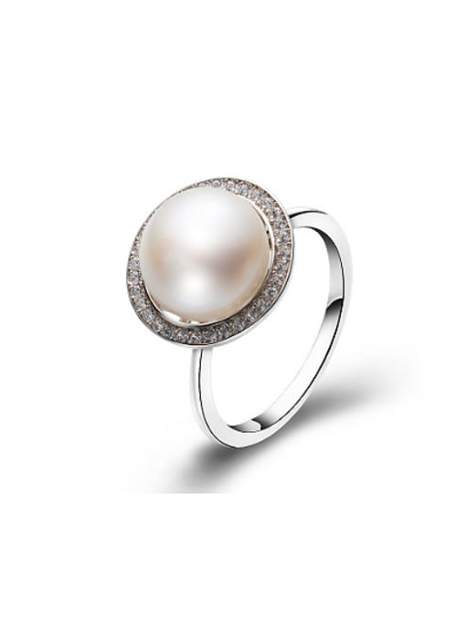 EVITA PERONI Classical Round Freshwater Pearl Ring