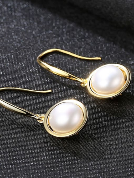 White Pure silver 8-9mm natural pearl ear hook
