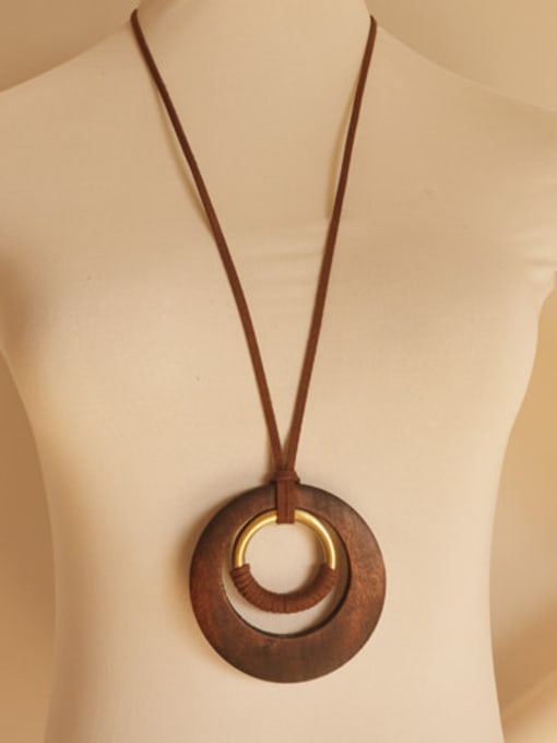 Dandelion All-match Wooden Round Shaped Necklace 1