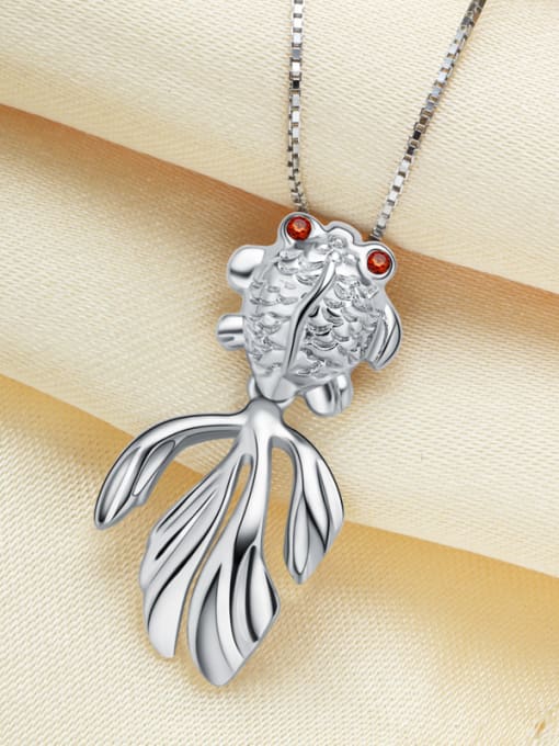 kwan High Quality Fish-shape Creative Pendant 2