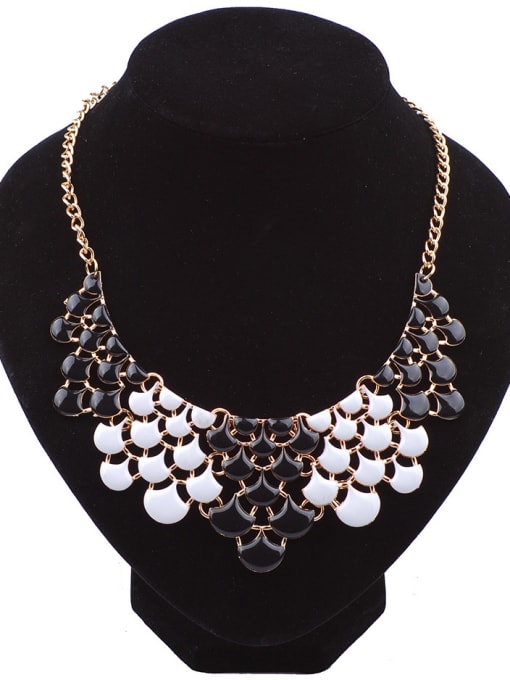 Black And White Exaggerated Hollow Enamel Fish Scale Gold Plated Alloy Necklace