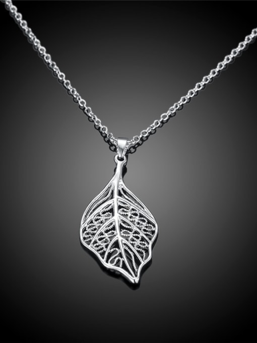 Ronaldo Exquisite Platinum Plated Leaf Shaped Necklace 1