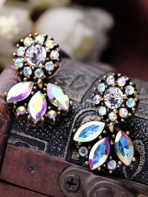 KM Fashion Artificial stones Flower Alloy Stud Chandelier earring 1
